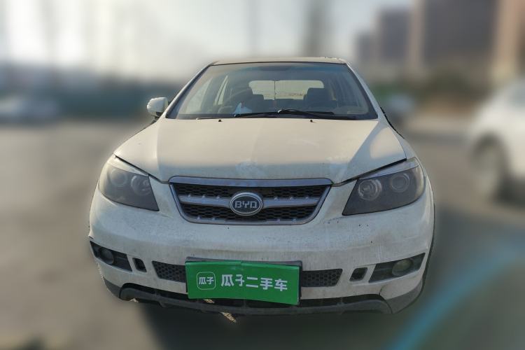 Used BYD S6 2014 2.0L Manual Luxury 5-Seater