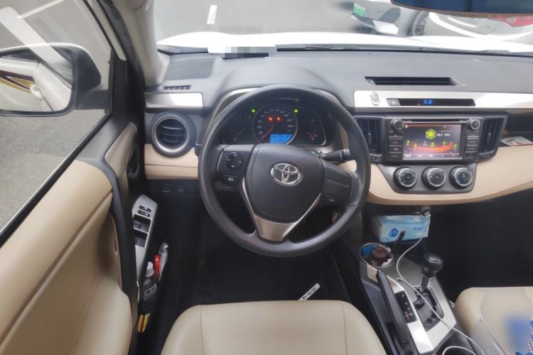 Used Toyota RAV4 2013 2.0L CVT Two-Wheel Drive Urban Edition
