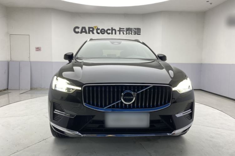 Used Volvo XC60 2025 B5 Four-Wheel Drive Smart & Advanced Luxury Edition Exterior 1