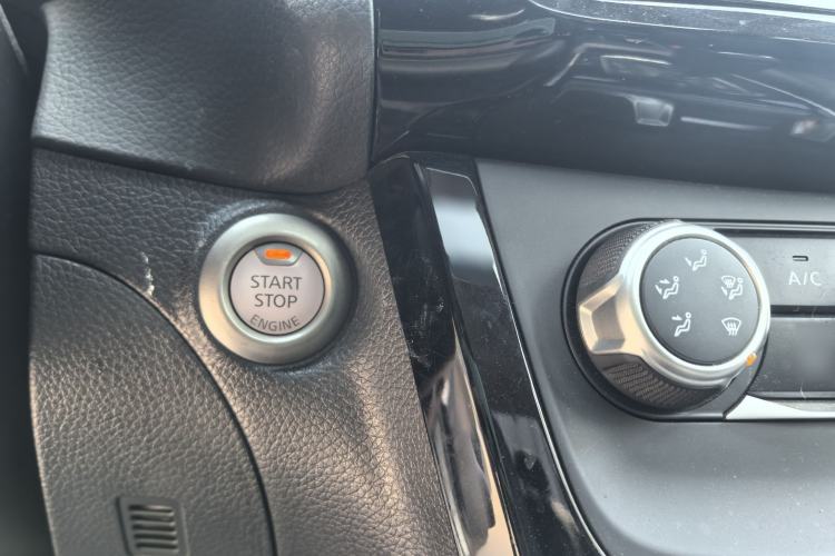 Used Nissan Sylphy 2018 1.6XV CVT Deluxe Edition Interior 10