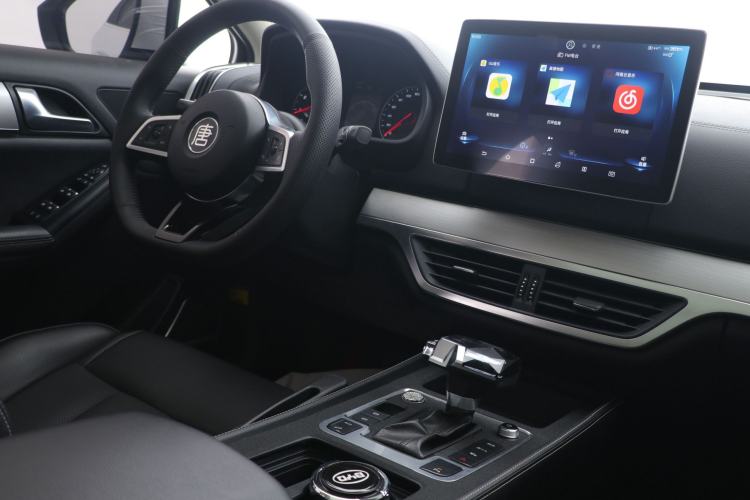 Used BYD Tang 2019 2.0T Automatic SmartConnect Prestige 5-Seater China VI Standard
