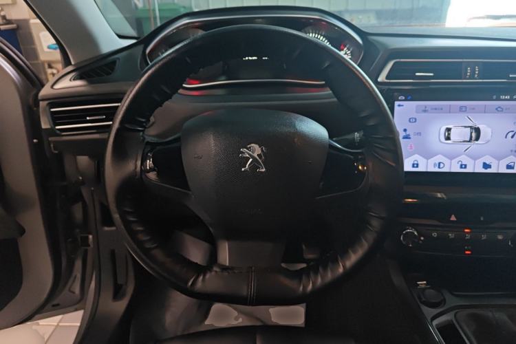 Used Peugeot 308 2016 1.6L Manual Fashion Edition
