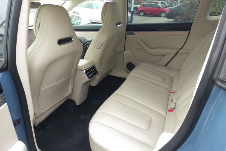 Used Hima Luxeed R7 2024 All-Electric 736 km Ultra