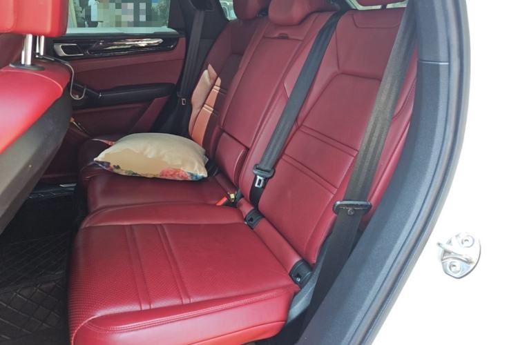 Used Porsche Cayenne 
