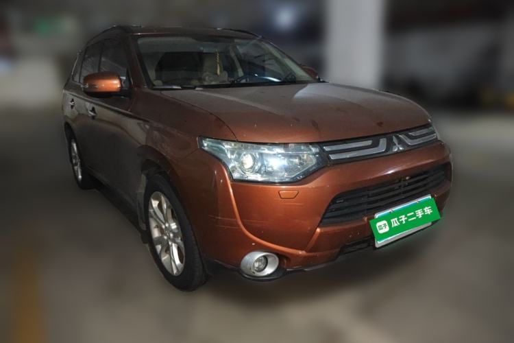 Used Mitsubishi Outlander 2013 2.4L 4x4 Luxury Navigation Edition 5 Seats
