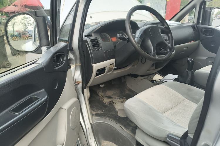 Used FORTHING Lingzhi 2013 V3 1.5L 7-Seater Standard Model II
