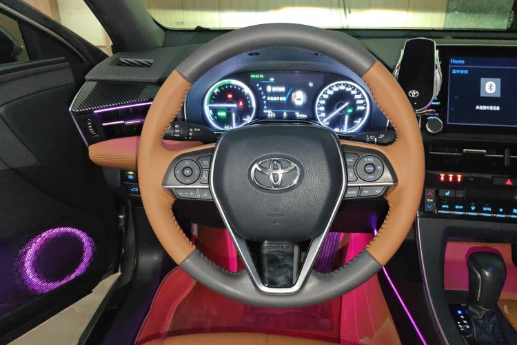 Used Toyota Avalon 2019 Dual-Engine 2.5L XLE Prestige Version China VI Standard
