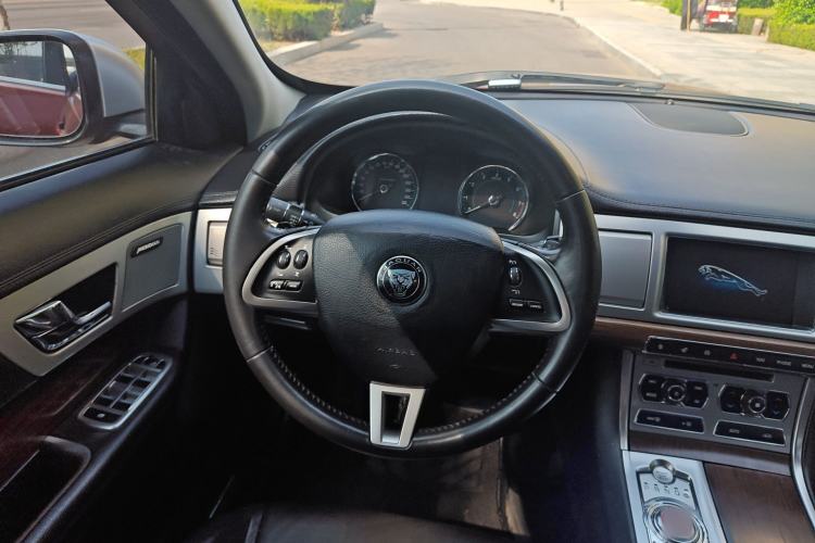 Used Jaguar XF 2014 XF 2.0T Prestige Edition
