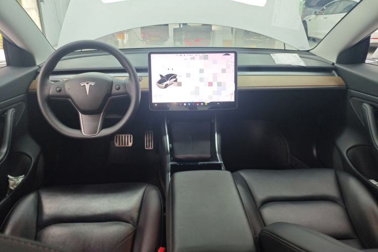 Used Tesla Model 3 2019 Long-Range All-Wheel-Drive Version Center Console