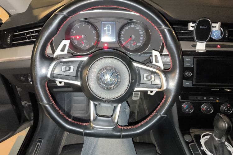 Used Volkswagen Magotan 2019 330TSI DSG Leading Model China VI Standard
