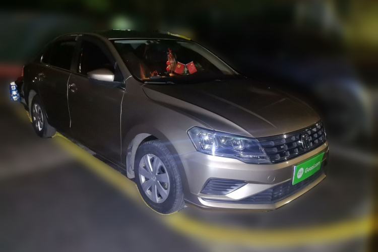 Used Volkswagen Jetta 2017 1.4L Manual Fashion Edition
