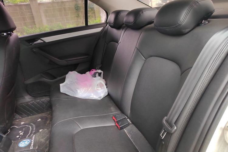 Used Volkswagen Jetta 2015 Zhihui Edition 1.4L Manual Comfort Model
