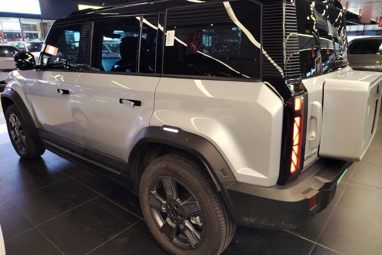 Used iCAR 03 2024 401km Range Two-Wheel Drive Standard Yuechao Version
