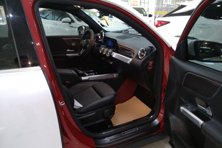 Used Mercedes-Benz GLB 2020 Updated GLB 200 Dynamic Edition Right Front Seat