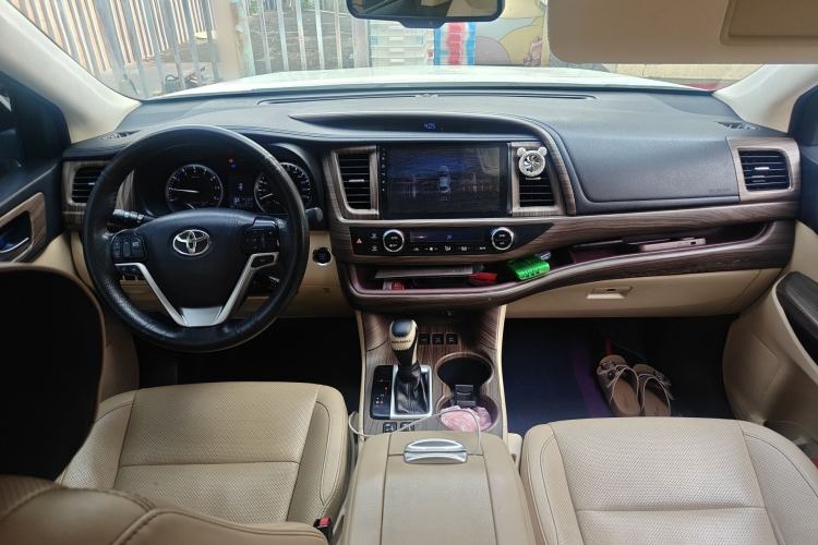 Used Toyota Highlander 2017 2.0T Four-Wheel Drive Luxury Edition 7 Seats
