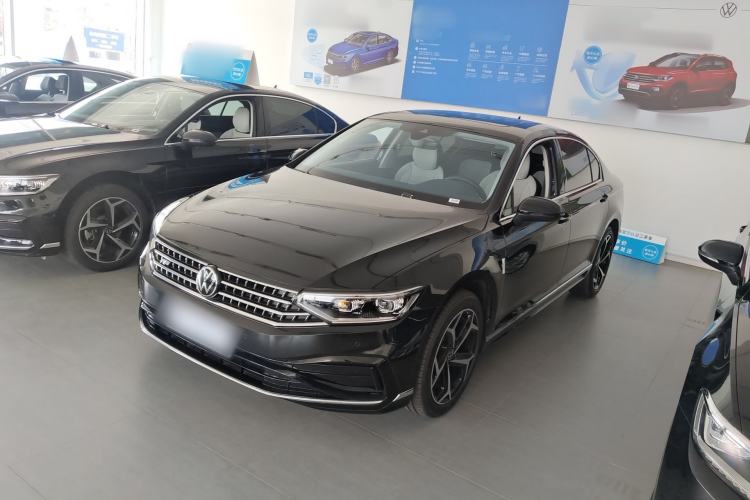 Used Volkswagen Magotan 2026 30 Million Vehicles Selected Model 380TSI DSG Luxury Edition