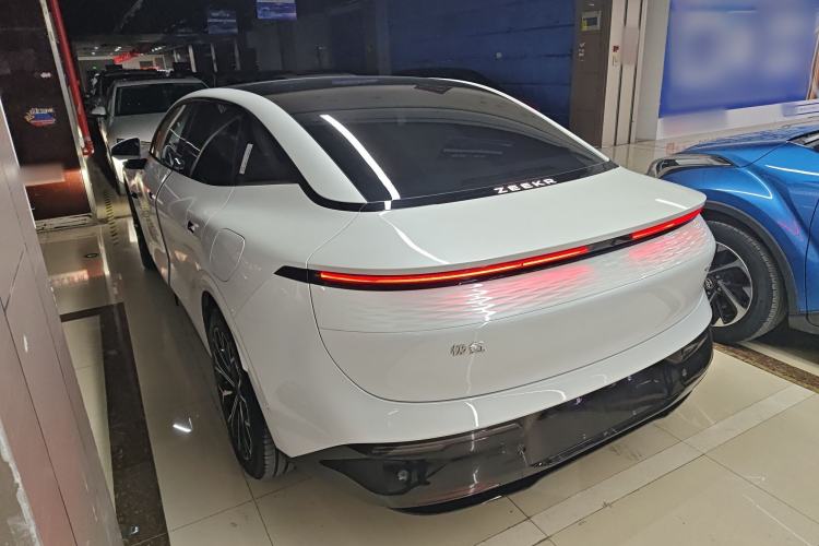 Used Zeekr 007 2024 Four-Wheel Drive Version 75 kWh Exterior 2