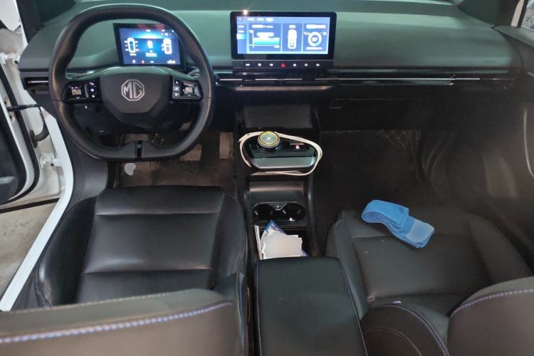 Used MG 4 EV 2022 425 km Luxury Edition
