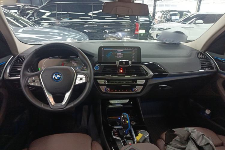 Used BMW iX3 2021 Updated Leading Edition
