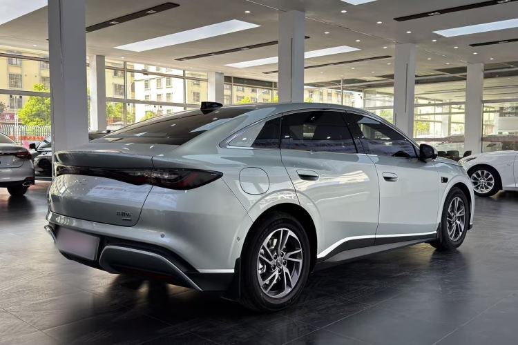 Used BYD Seal 06 New Energy 2025 EV 545KM Premium Edition Exterior 4