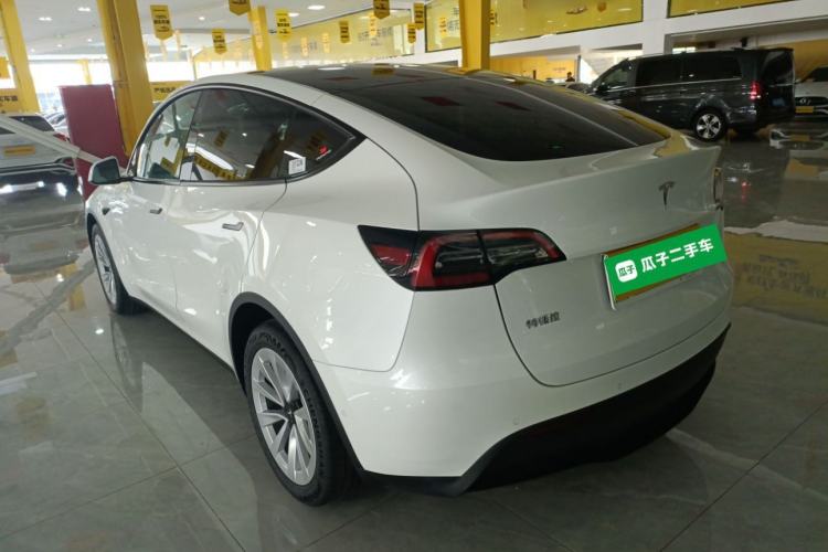 Used Tesla Model Y 2021 Long-Range All-Wheel-Drive Version 3D7