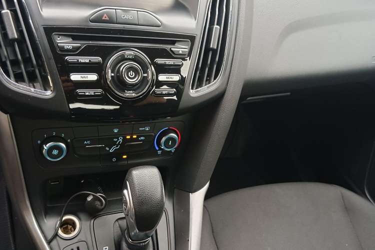 Used Ford Focus 2015 Hatchback 1.6L Automatic Comfort Model
