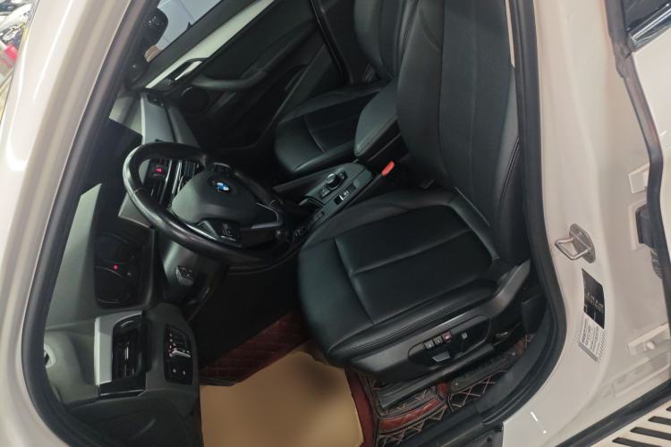 Used BMW X1 2018 sDrive18Li Fashion Model Left Front Seat