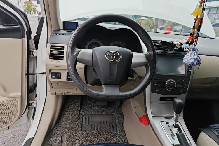 Used Toyota Corolla 2013 Special Edition 1.8L CVT ZhiKu GL-i
