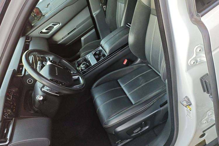 Used Land Rover Range Rover Velar 2019 250 PS R-DYNAMIC S