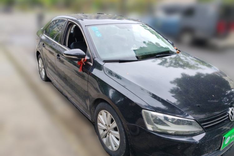 Used Volkswagen Sagitar 2014 Revised Version 1.4TSI Manual - Fashion Edition Front Right 45 Deg