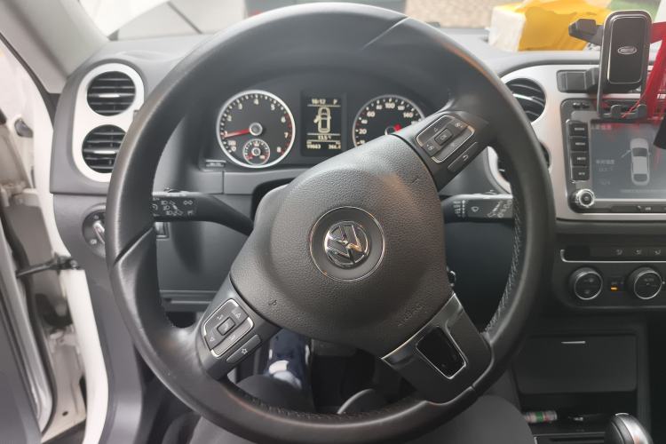 Used Volkswagen Tiguan 2013 1.8 TSI Automatic Two-Wheel Drive Comfort Edition Steering Wheel