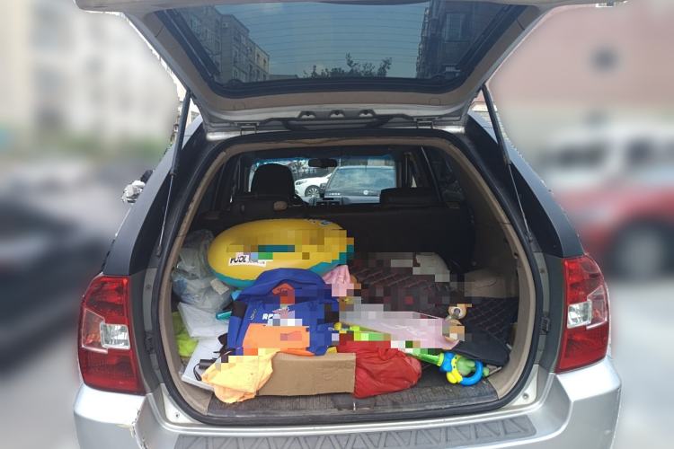 Used Kia Sportage 2009 2.0L Manual Two-Wheel-Drive GL Trim Trunk