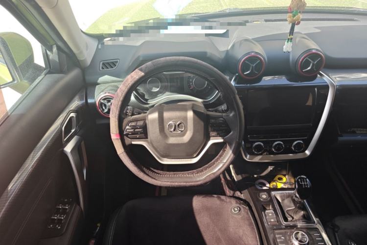 Used BAIC Off-Road BJ20 2016 1.5T Manual Luxury Model Steering Wheel