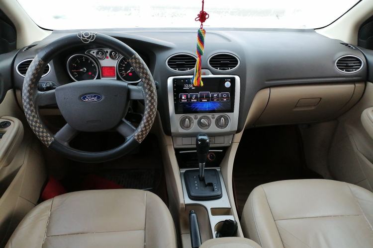 Used Ford Focus 2011 Hatchback 1.8L Automatic Fashion Edition
