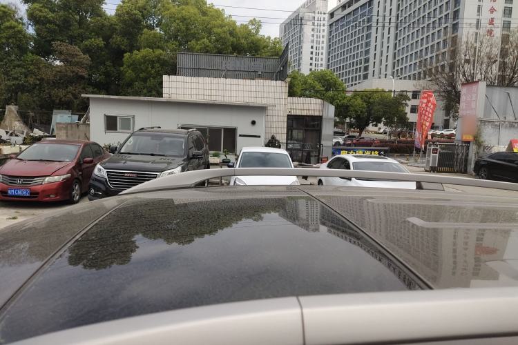 Used Chevrolet Captiva 2017 2.4L 4x4 Flagship Edition 7-Seater
