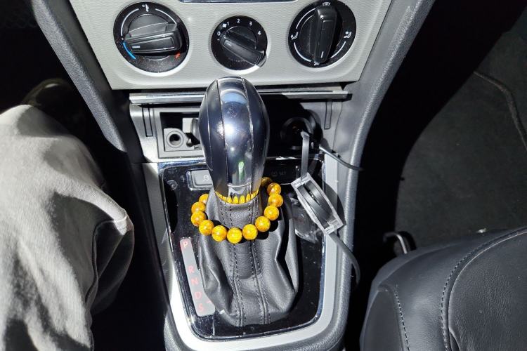 Used Volkswagen Gran Lavida 2013 1.6L Automatic Comfort Model