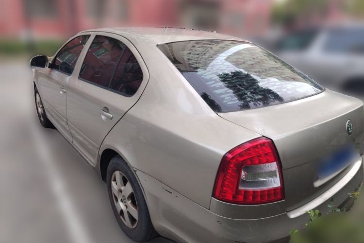 Used Skoda Octavia 2012 1.6L Manual Yijie Edition Rear Left 45 Deg