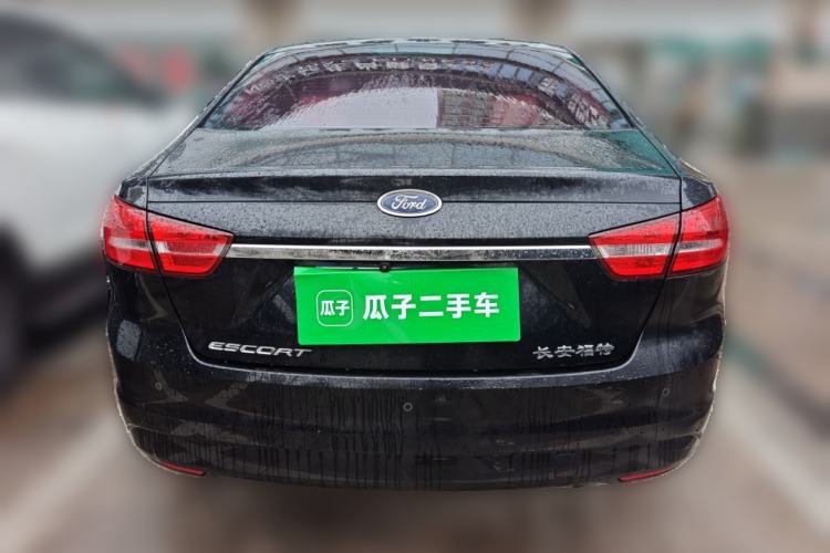 Used Ford Escort 2015 1.5L Automatic Fashion Model