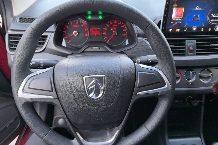 Used Baojun 310 2016 1.2L manual Comfort trim level
