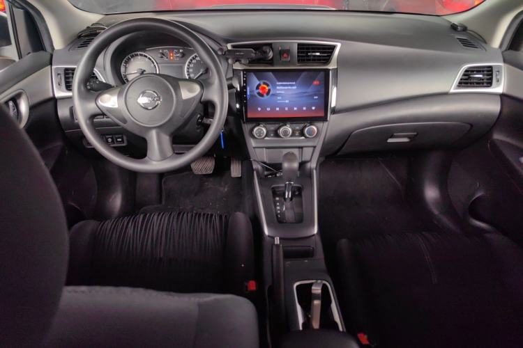 Used Nissan Sylphy 2021 Classic 1.6XE CVT Comfort Edition Center Console