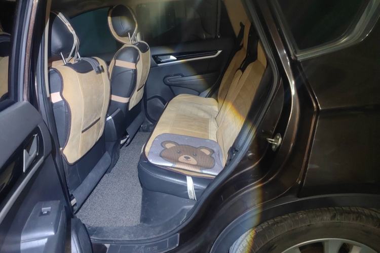 Used Dongfeng Aeolus AX7 2015 2.0L Manual Parade Edition