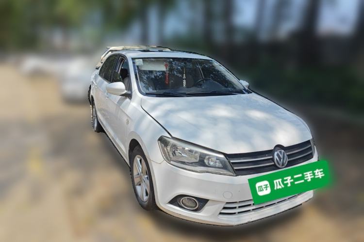 Used Volkswagen Jetta 2013 1.6L Manual Comfort Model Front Right 45 Deg