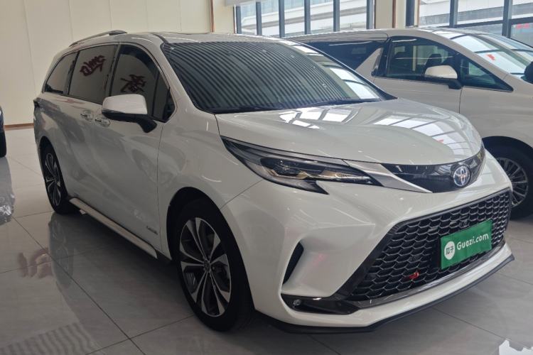 Used Toyota Granvia 2023 2.5L Hybrid Prestige PLUS Edition Front Right 45 Deg