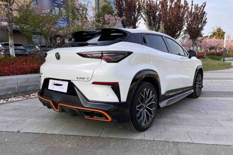 Used CHANGAN UNI-T 2022 1.5T Sport Edition Flagship Version
