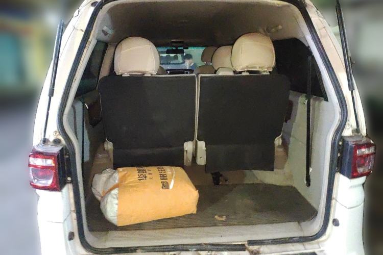 Used FORTHING Lingzhi 2018 M5L 1.6L 7-Seater Comfort Model
