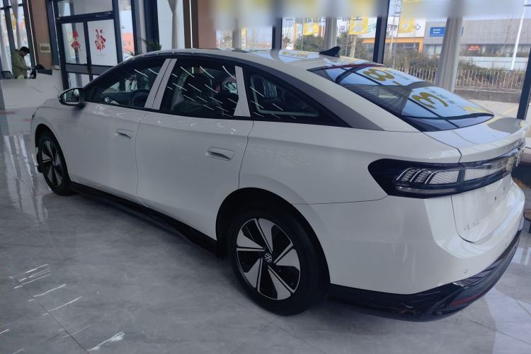 Used Volkswagen ID.7 VIZZION 2024 AIR model