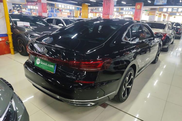 Used Volkswagen Passat 2025 Outstanding Model 380TSI Starry Dragon Glorious Edition
