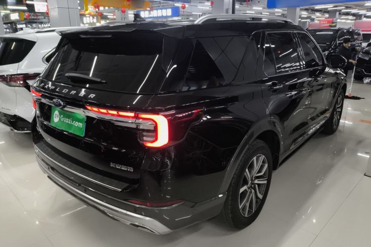 Used Ford Explorer 2023 EcoBoost 285 Four-Wheel Drive Titanium Edition 7-Seater
