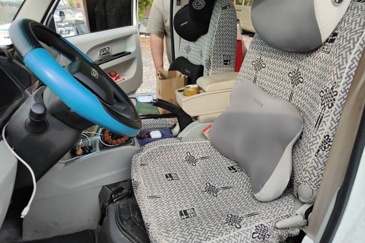 Used Jinbei New Hiace X30L 2024 Champion Edition Coach 5/6/7-Seater with Central Air Conditioning
