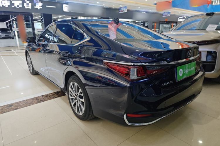 Used Lexus ES 2021 200 Excellence Edition

